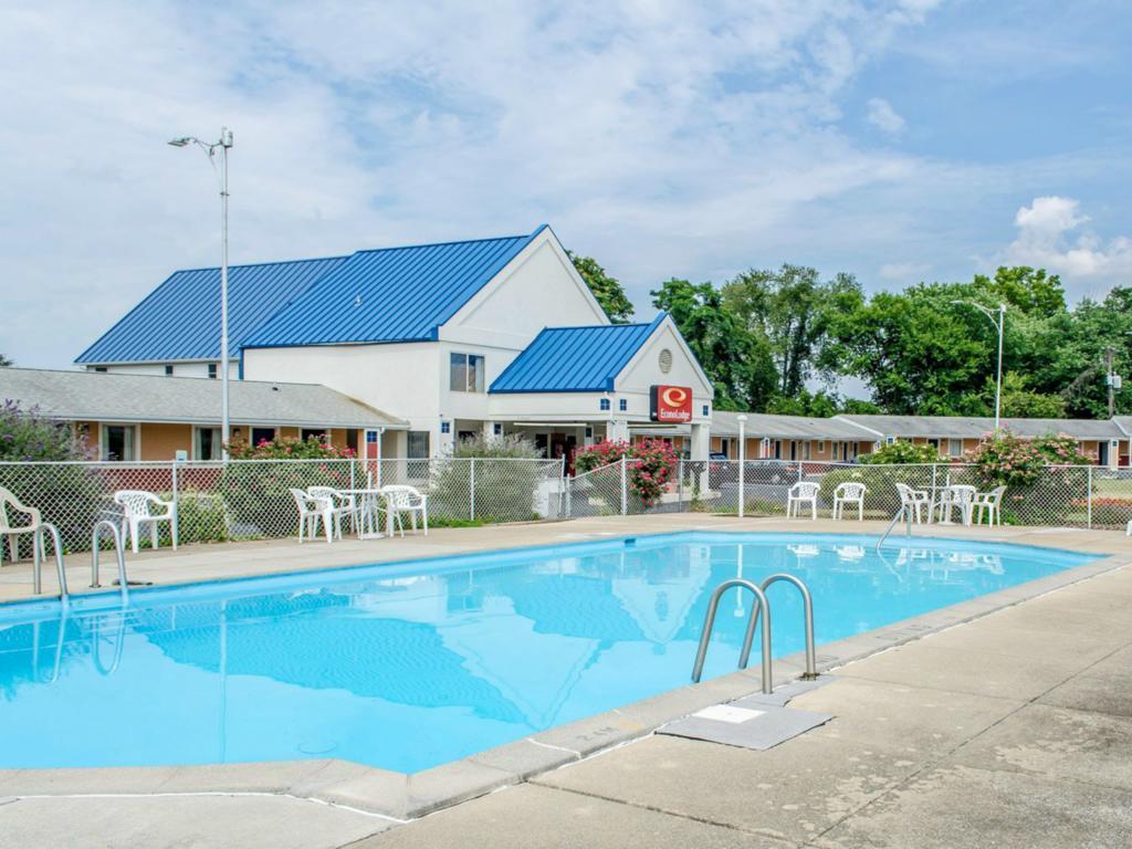 Econo Lodge Mechanicsburg Exterior photo