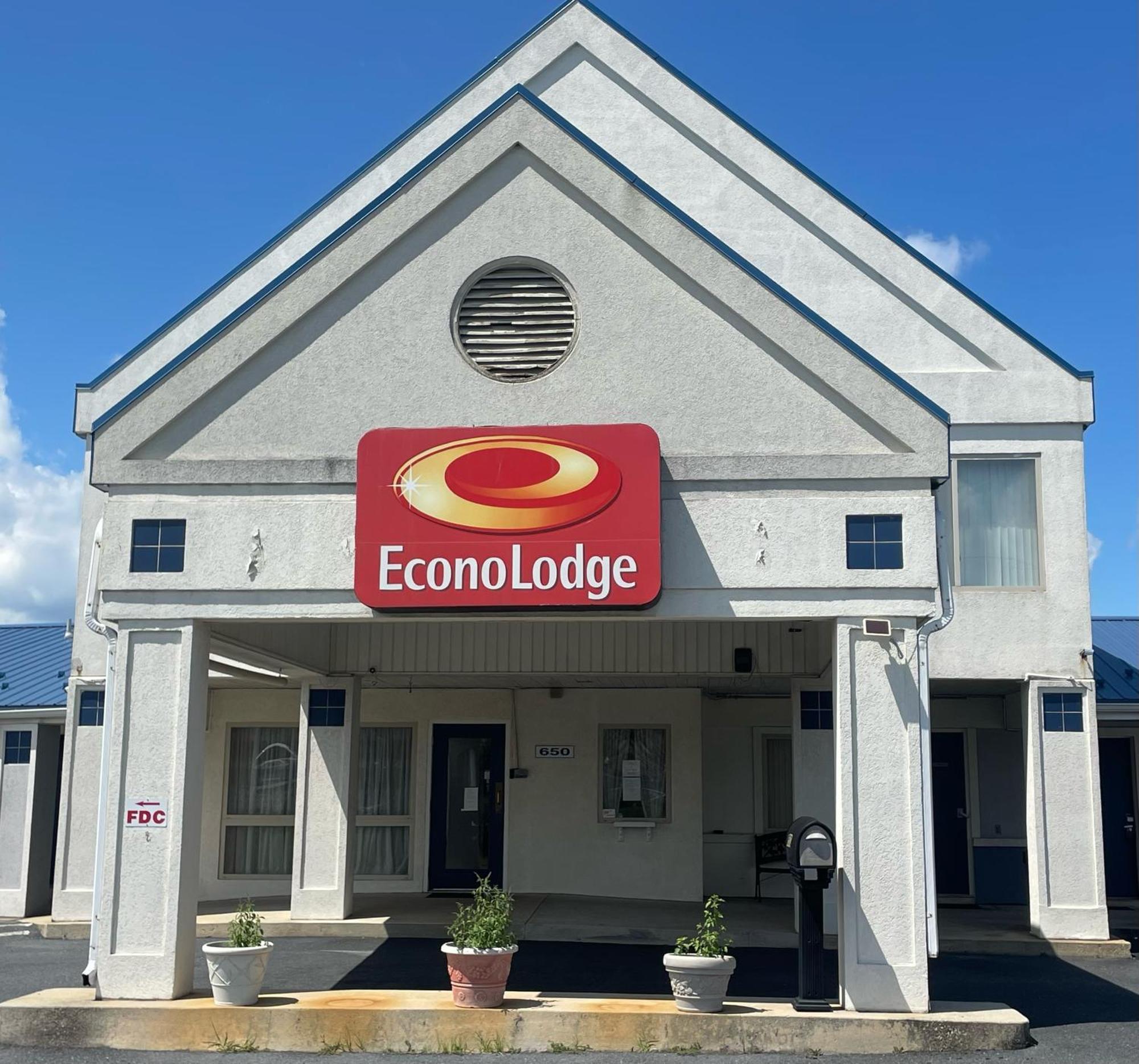 Econo Lodge Mechanicsburg Exterior photo